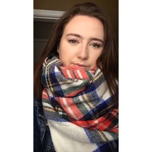 Meet your Posher, Abbie